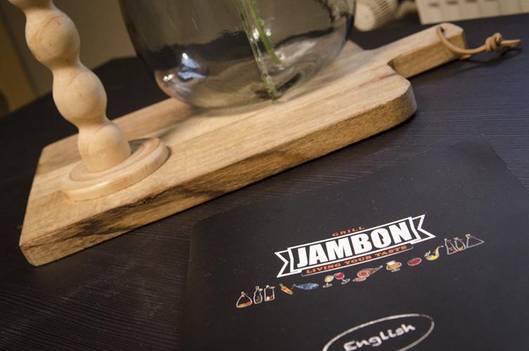 Jambon Hotell Uden Eksteriør bilde