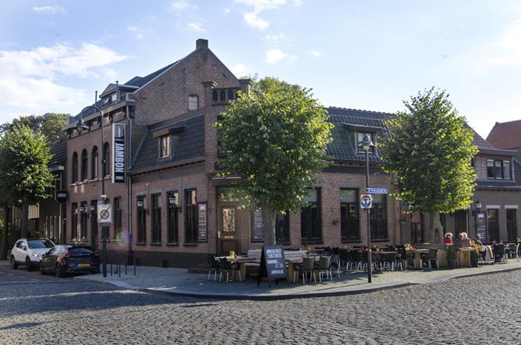 Jambon Hotell Uden Eksteriør bilde